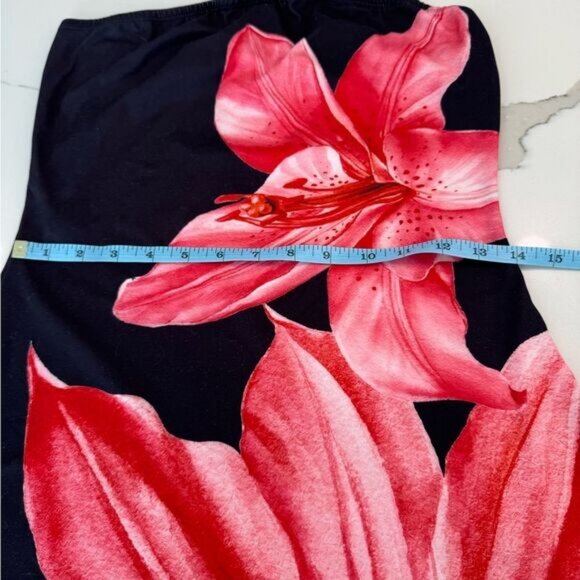 Floral Strapless Dress with Red and Pink Flowers - Picture 2 of 4